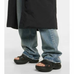 Balenciaga Pool Crocs™ Rubber Mules 7 Balenciaga Pool Crocs™ Rubber Mules -Balenciaga Sportswear unnamed file 1135