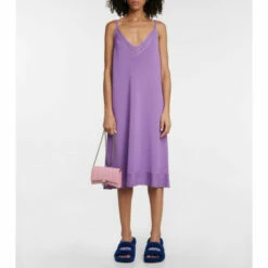 Balenciaga Hourglass Leather Wallet On Chain -Balenciaga Sportswear unnamed file 1205