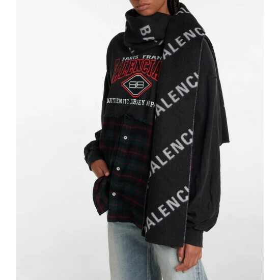 Balenciaga Logo Intarsia Wool Scarf 1 Balenciaga Logo Intarsia Wool Scarf
