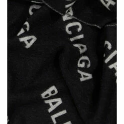 Balenciaga Logo Intarsia Wool Scarf 6 Balenciaga Logo Intarsia Wool Scarf -Balenciaga Sportswear unnamed file 1713