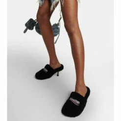 Balenciaga Furry Closed Teddy Pumps -Balenciaga Sportswear unnamed file 193