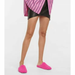 Balenciaga Cosy BB Faux Shearling Slippers -Balenciaga Sportswear unnamed file 2734