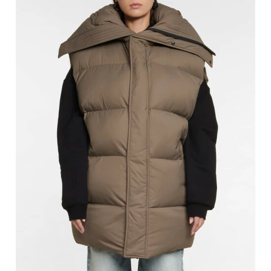 Balenciaga Oversized Puffer Vest 4 Balenciaga Oversized Puffer Vest - Image 4