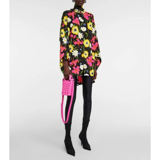 Balenciaga X Crocs™ Phone Pouch 4 Balenciaga X Crocs™ Phone Pouch - Image 4