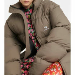 Balenciaga Sporty B Puffer Jacket -Balenciaga Sportswear unnamed file 3666