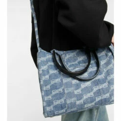 Balenciaga Hardware Medium Denim Tote Bag 9 Balenciaga Hardware Medium Denim Tote Bag -Balenciaga Sportswear unnamed file 433